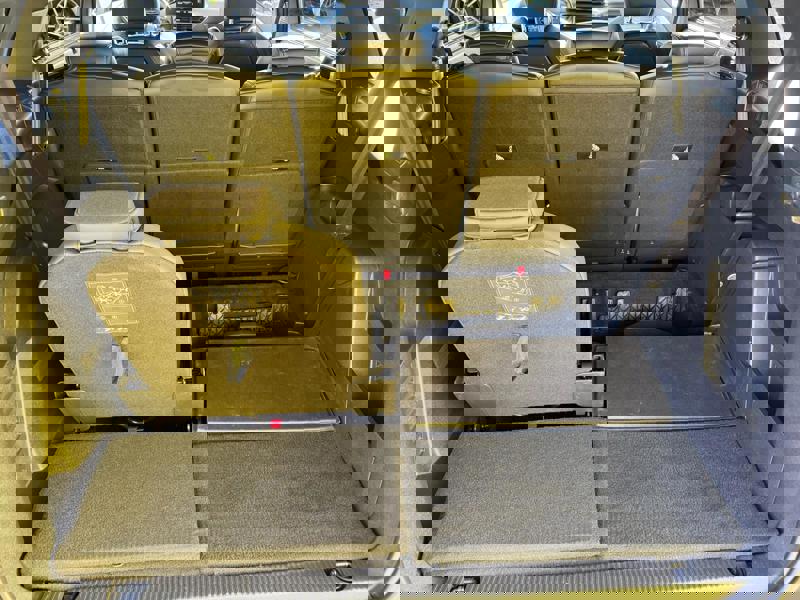 Image Peugeot 5008 2.0 BlueHDi 180 GT EAT8 Matrix leds GPS Carplay Caméra 7 places Régul Adapt Clim auto Gtie 1 an 